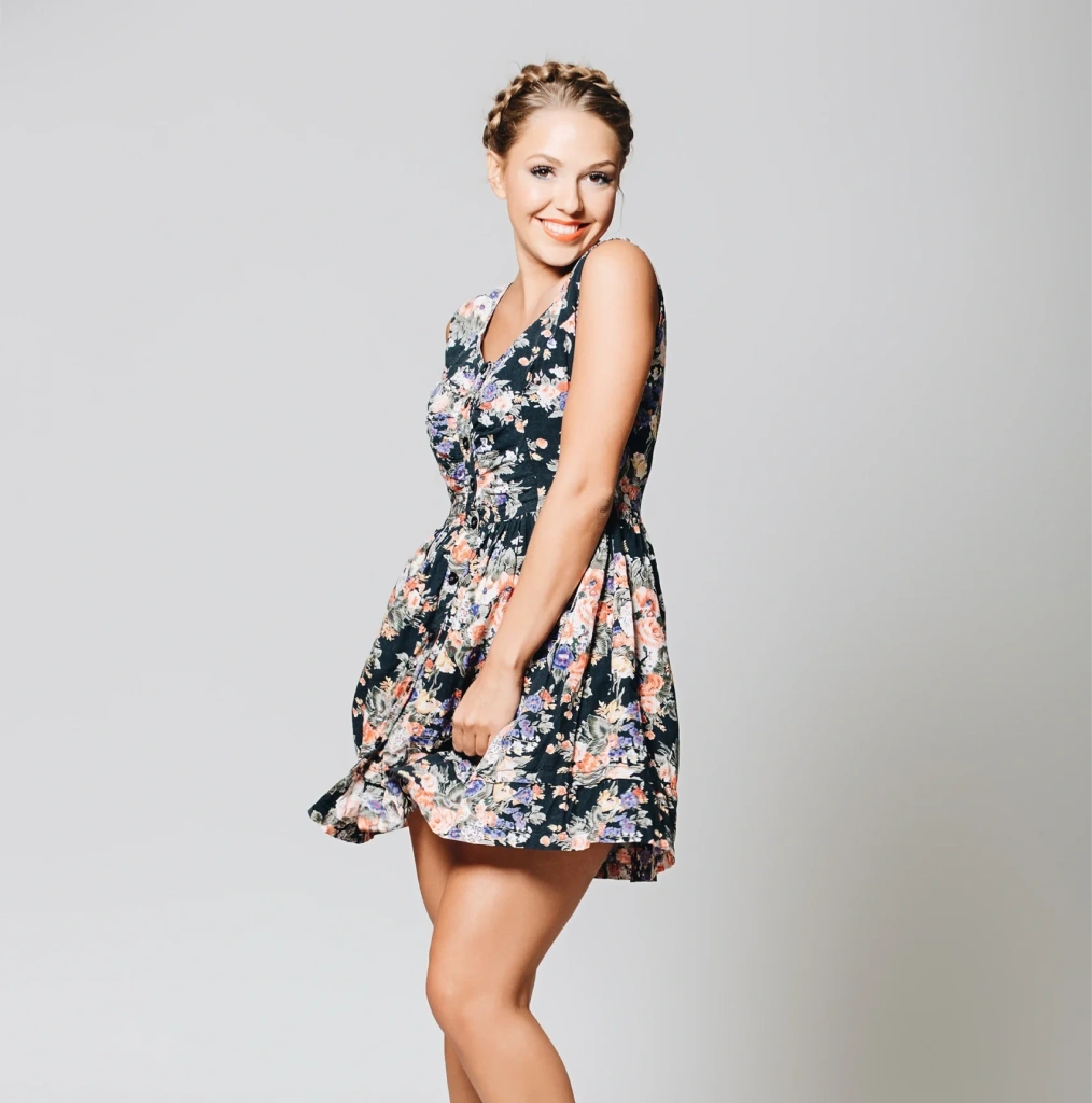 https://myabatik.com/wp-content/uploads/revo-woocommerce-theme/theme/images/fashion_category_14.webp